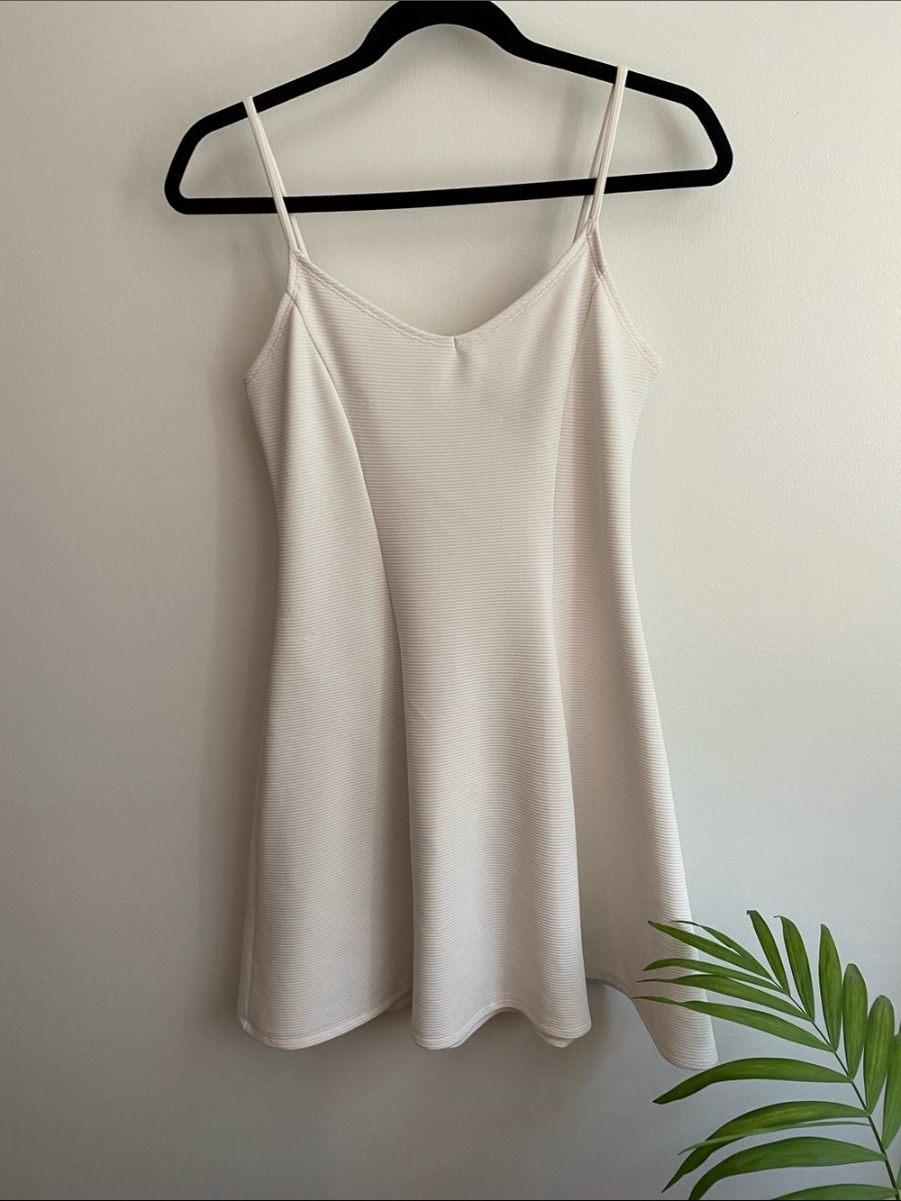 3 for 15$! Forever 21 White Ribbed Tank Skater Dress.